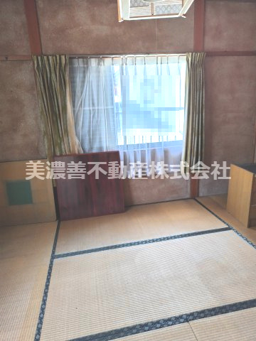 ６６５９３　岐阜市長良中古戸建ての和室