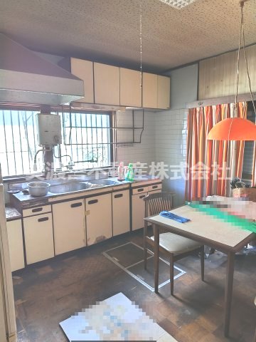 ６６５９３　岐阜市長良中古戸建てのキッチン