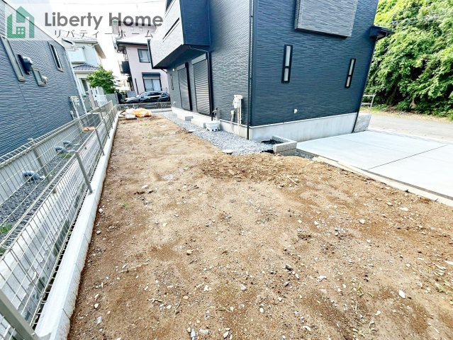 水戸市西原1丁目3期　新築戸建の庭