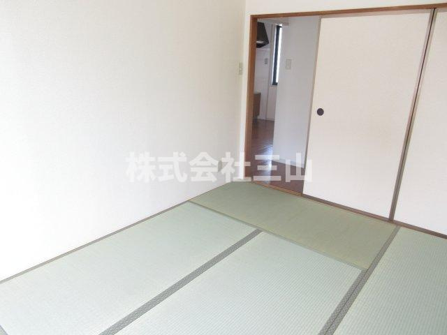 ドミールタガラの和室