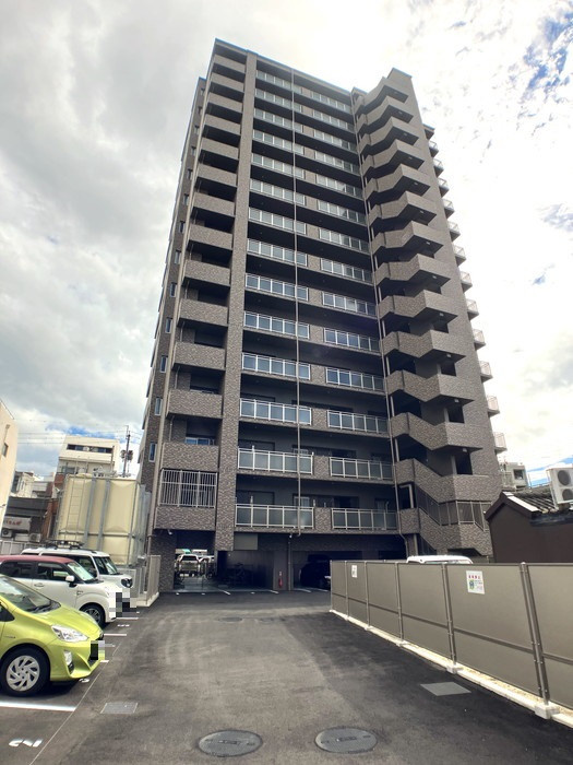 松山の中心地にある利便性の高いマンションです♪