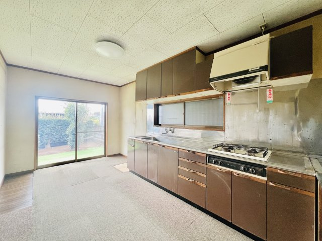 前橋市鶴が谷町のキッチン|作業スペースも広くお料理も快適にできるキッチン♪