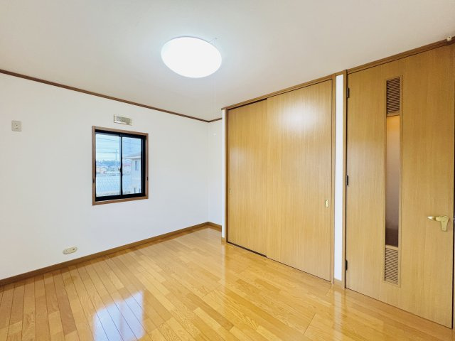 太田市新田市野井町の洋室|お子様の一人部屋デビューにも最適♪