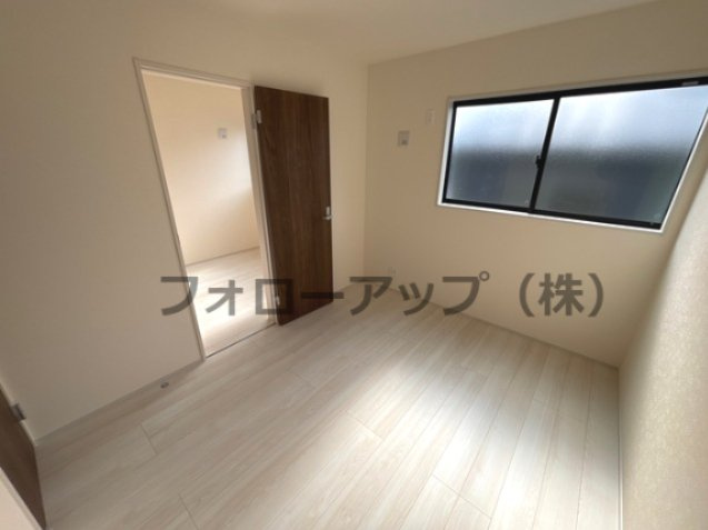 リーブルガーデン伊丹市西野7期の洋室|スタンダードな洋室です