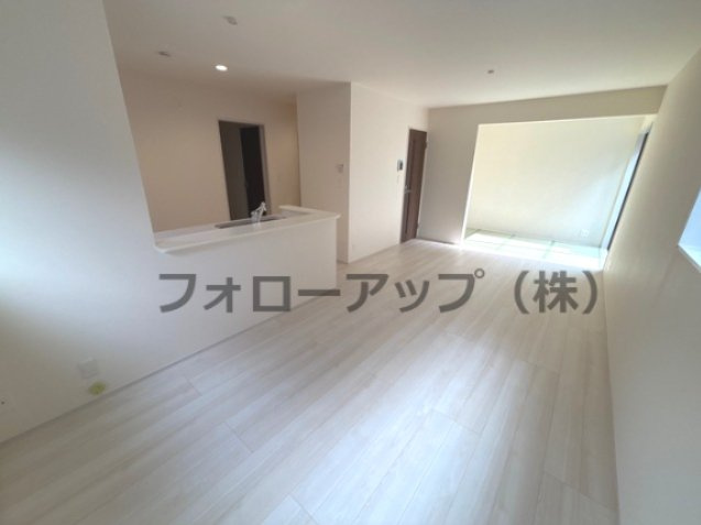 リーブルガーデン伊丹市西野7期の居間・リビング