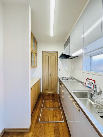 桐生市菱町2丁目のキッチン|収納も充実のシステムキッチン♪