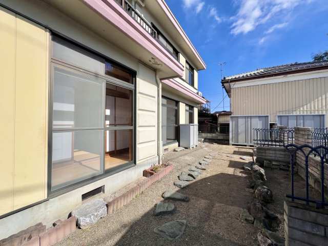 高崎市中里町の庭|家庭菜園なども楽しめます♪