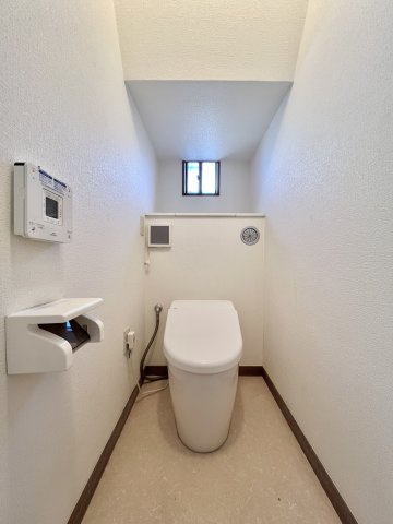 高崎市中里町のトイレ|清潔感のあるシンプルなトイレ。