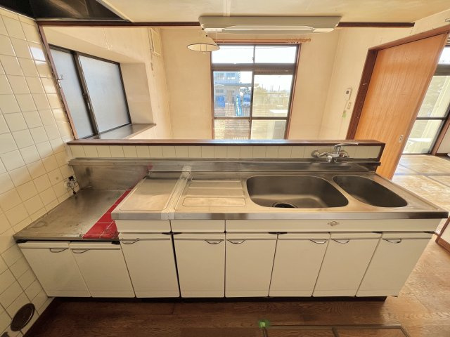 高崎市中里町のキッチン|収納も充実のキッチン♪
