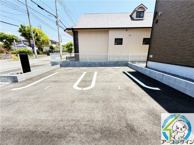 ソレイユ・フルールの駐車場