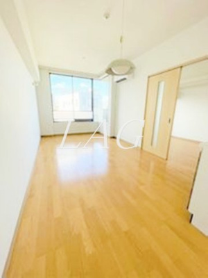 【居間・リビング】 | プラザ南大井 | 洋室のお部屋です。