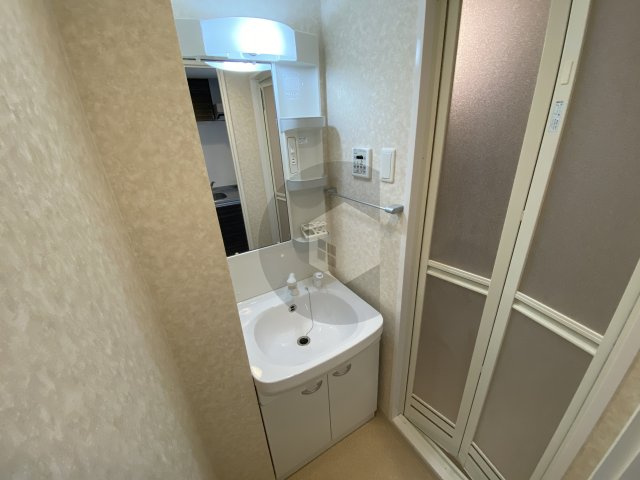 LUXE長田の独立洗面台