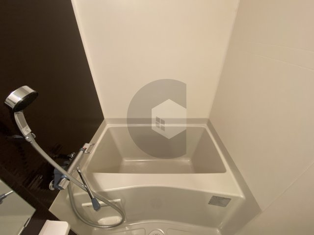 LUXE長田の浴室