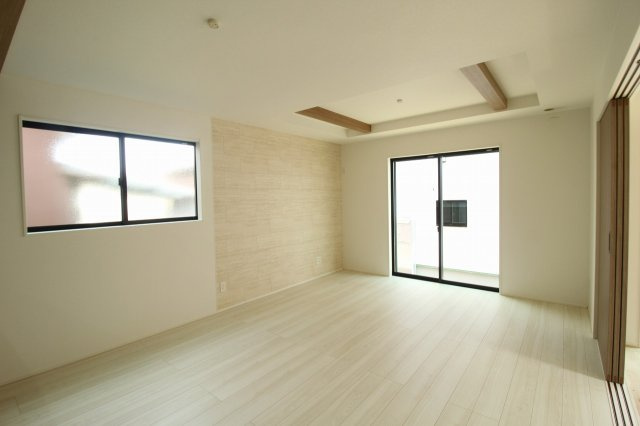 東城山町　新築戸建　1号棟（全3区画）の居間・リビング|ＬＤＫ　16.0帖