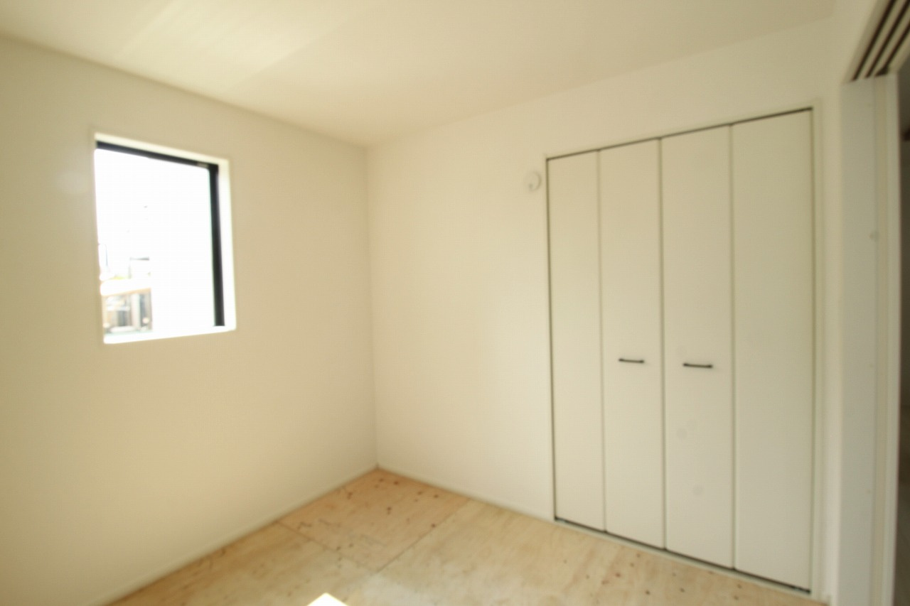 東城山町　新築戸建　1号棟（全3区画）の和室|1Ｆ　4.5帖