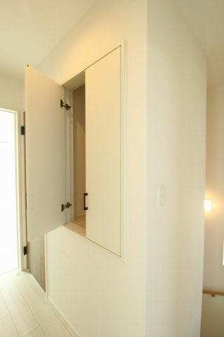 東城山町　新築戸建　1号棟（全3区画）の収納|2Ｆ　ホール