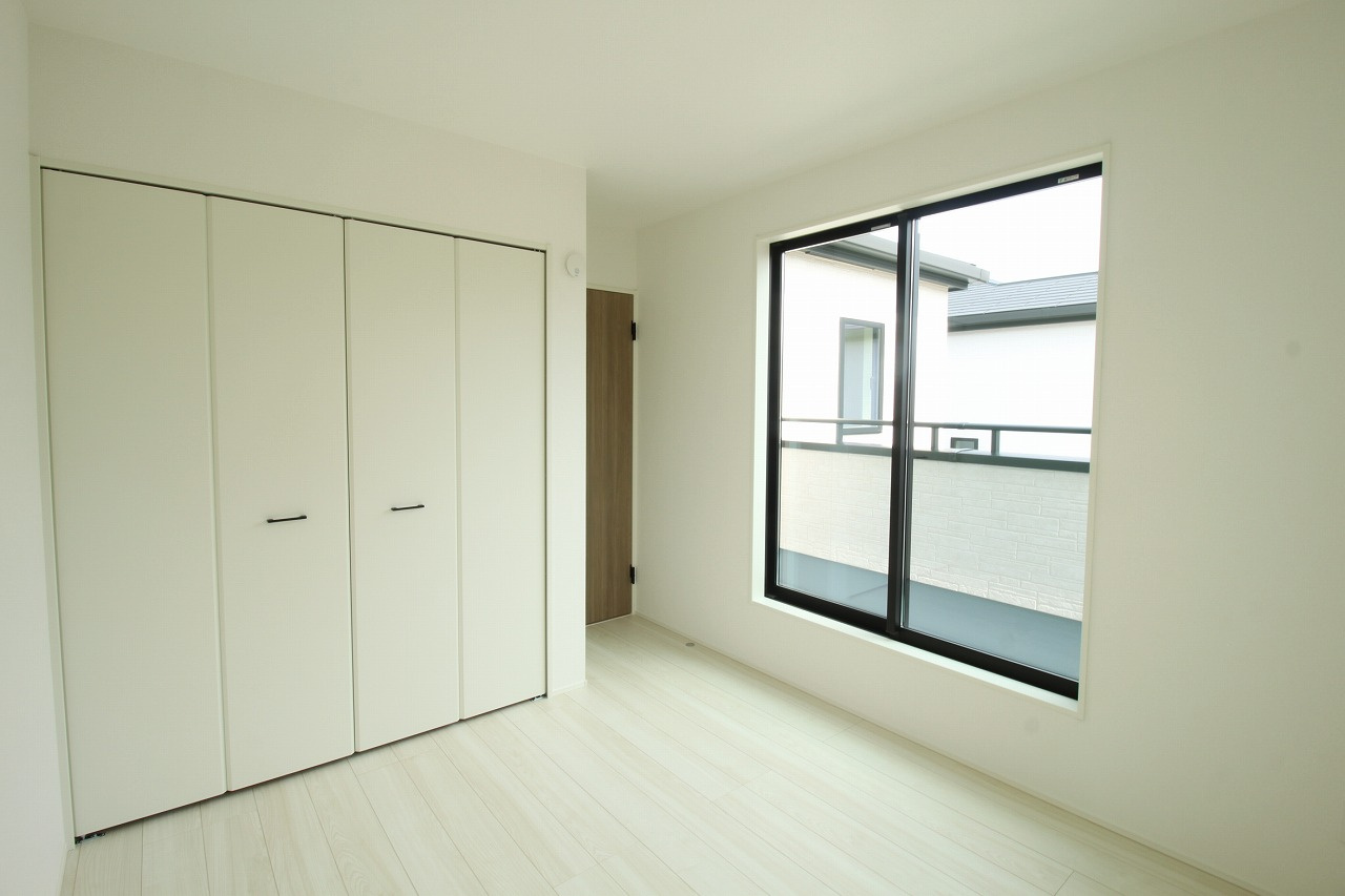東城山町　新築戸建　1号棟（全3区画）の洋室|2Ｆ　西の部屋　5.25帖