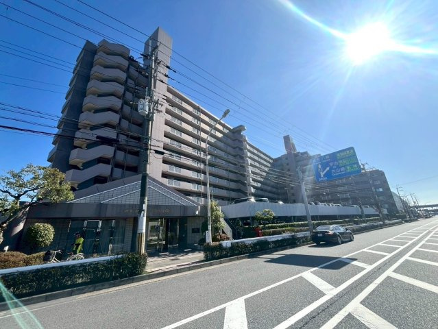 【ReDream】ライオンズマンション淀リバーサイドの外観|資料請求などお気軽にお問い合わせください！
※ご案内はお電話でのご予約がスムーズです♪→『0120-041-191』