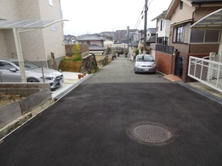 【前面道路含む現地写真】 | 川西市大和西2丁目12の18　建築条件無土地