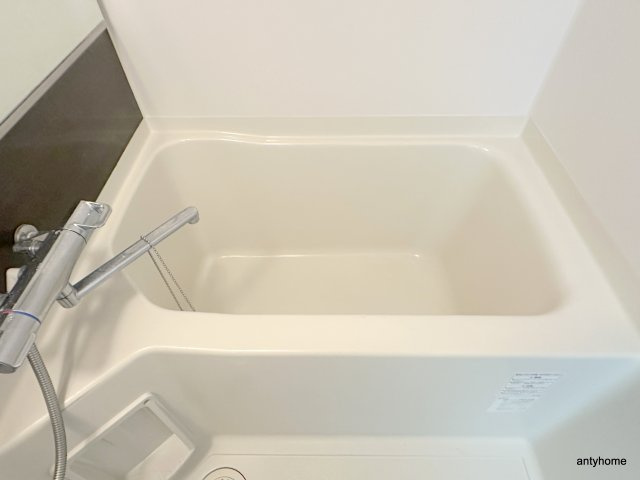 レオンコンフォート難波　仲介手数料無料の浴室