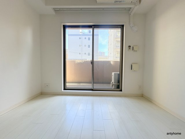 レオンコンフォート難波　仲介手数料無料の寝室
