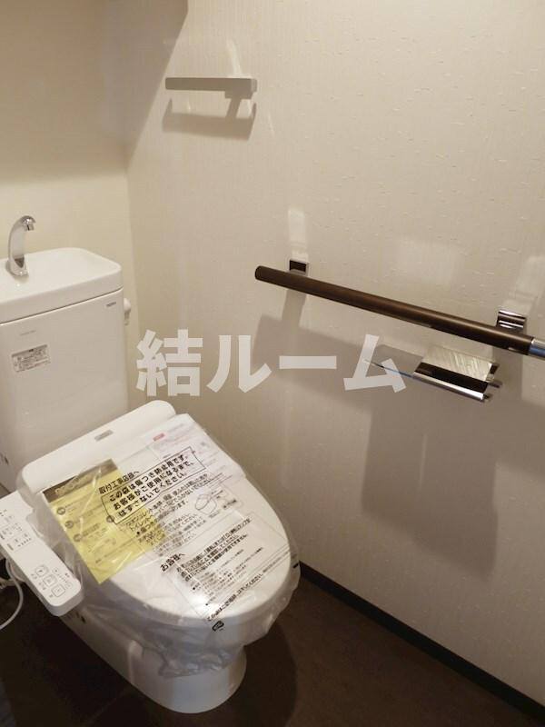 板橋区徳丸３丁目の賃貸マンションのトイレ