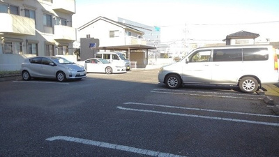 【駐車場】 | ラフィネ志久