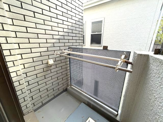 クリフサイド西岡本のバルコニー