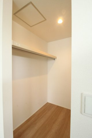 東城山町　新築戸建　2号棟（全3区画）の収納|2Ｆ　南東の部屋　8.0帖