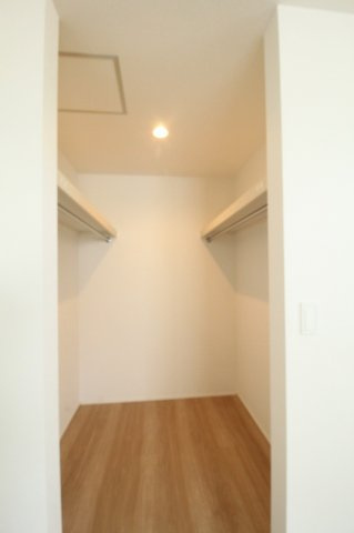 東城山町　新築戸建　2号棟（全3区画）の収納|2Ｆ　南東の部屋　8.0帖