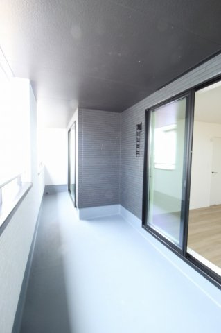 東城山町　新築戸建　2号棟（全3区画）のバルコニー|2Ｆ　南東の部屋　8.0帖