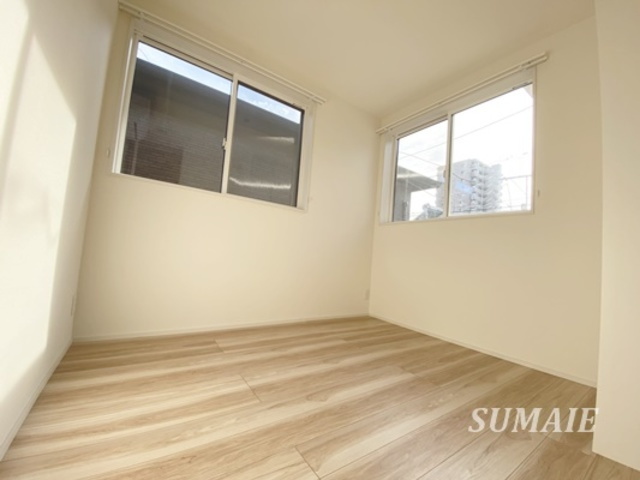 Ｐｉｅｎｉ　Ｍｅｔｓａ　さいたま新都心の洋室|2面採光のお部屋☆