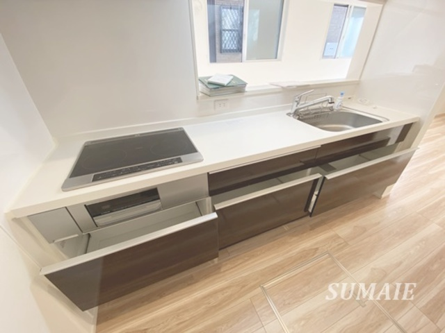 Ｐｉｅｎｉ　Ｍｅｔｓａ　さいたま新都心のキッチン|お料理が楽しめるIHの3口コンロ☆