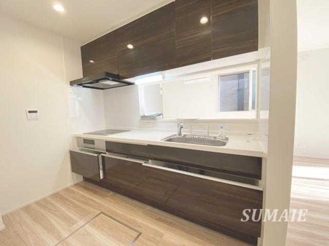 Ｐｉｅｎｉ　Ｍｅｔｓａ　さいたま新都心のキッチン|収納力もあるキッチン☆