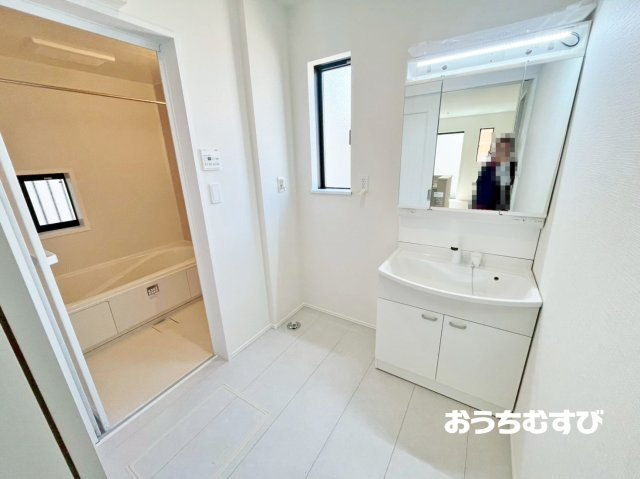 春日井市八事町1丁目29番(全4棟)の独立洗面台