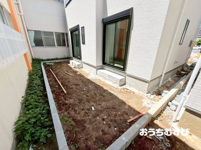 春日井市八事町1丁目29番(全4棟)の庭