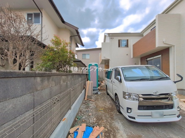 所沢市上新井1丁目・全2棟　新築一戸建　A号棟の駐車場|現地写真（2026年4月6日撮影）