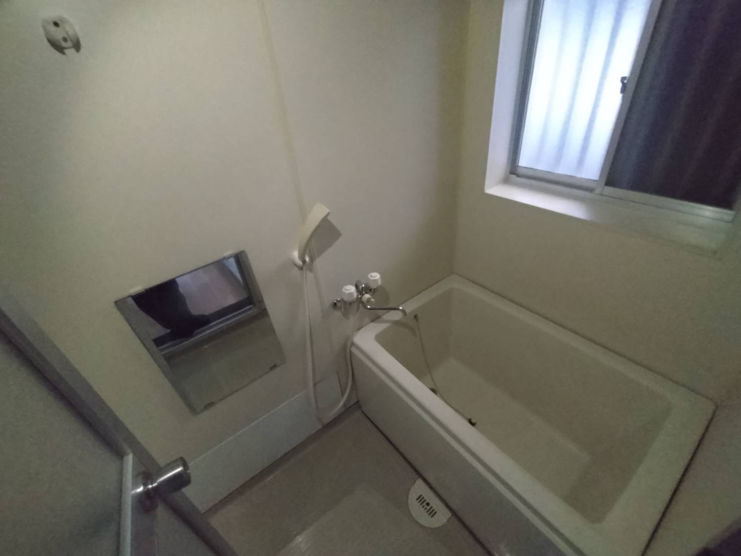 ハイツ吉原の浴室