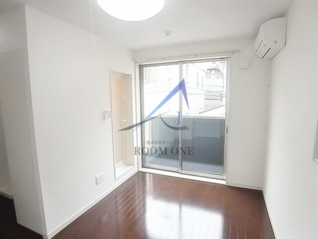 サンライズ・カーサ南大塚の居間・リビング|洋室のお部屋です。