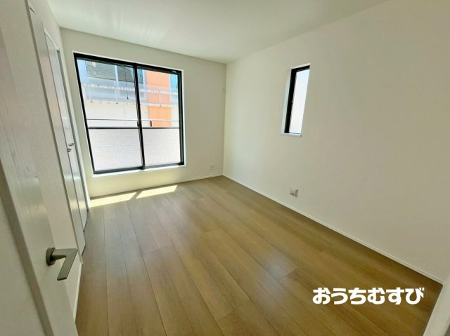 春日井市八事町1丁目29番(全4棟)の洋室