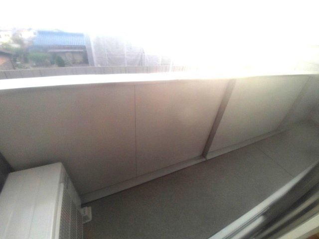 シャルムコート大久保のバルコニー