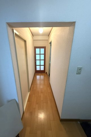 三郷早稲田団地5-1-2の内装|廊下