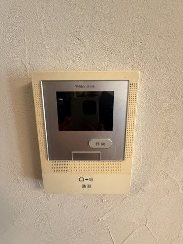 三郷早稲田団地5-1-2の防犯設備|TVモニターインターホン