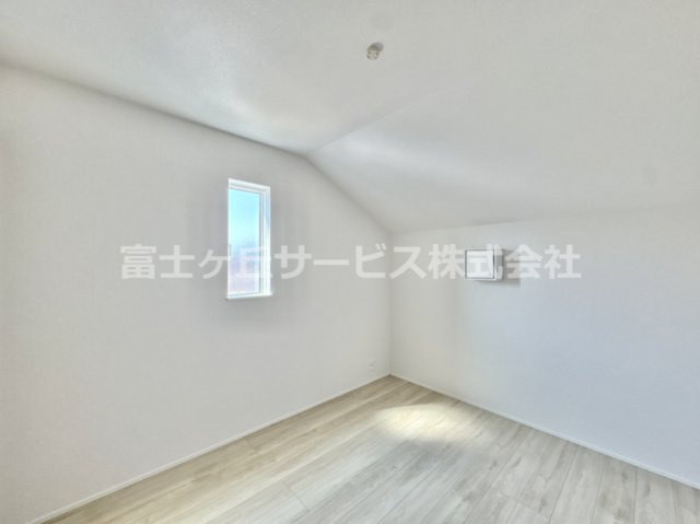 【洋室】 | 豊橋市松井町 2期 新築一戸建て 3号棟 | 使い勝手のいい洋室です