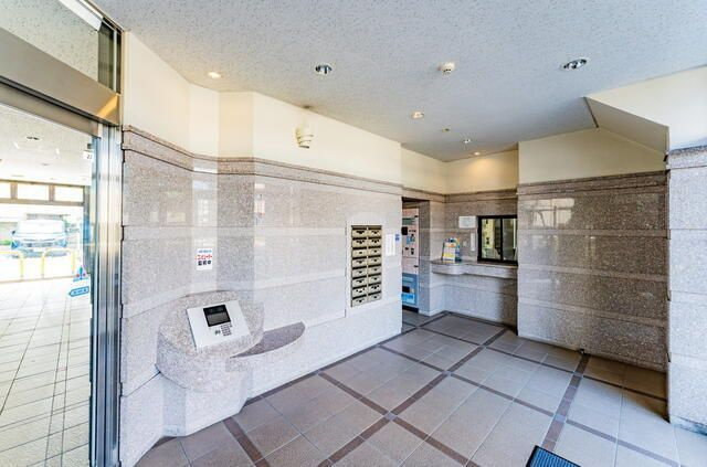 ルイシャトレ門前仲町のロビー