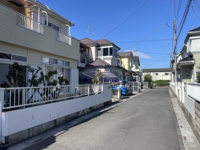 【前面道路含む現地写真】 | 熊谷市下奈良　中古戸建
