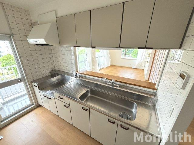 フレール鶴山台98号棟のキッチン