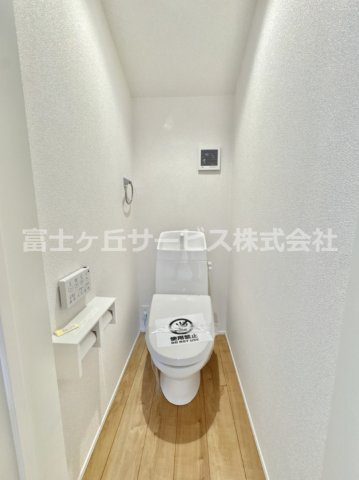 【トイレ】 | 豊橋市松井町 2期 新築一戸建て 4号棟 | 清潔感のあるトイレです