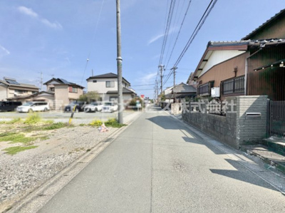 【前面道路含む現地写真】 | 豊橋市松井町 2期 新築一戸建て 4号棟 | 前面道路含む現地写真です