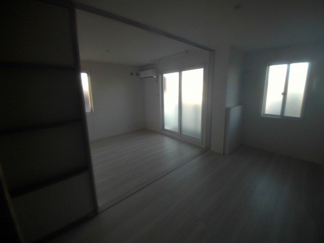 LES　ENS　FAMIIAUX　Mの洋室